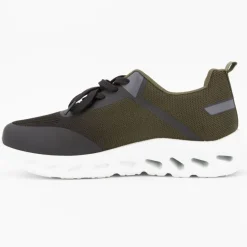 Baskets semelle épaisse perforée k51811 Homme NEW ONE