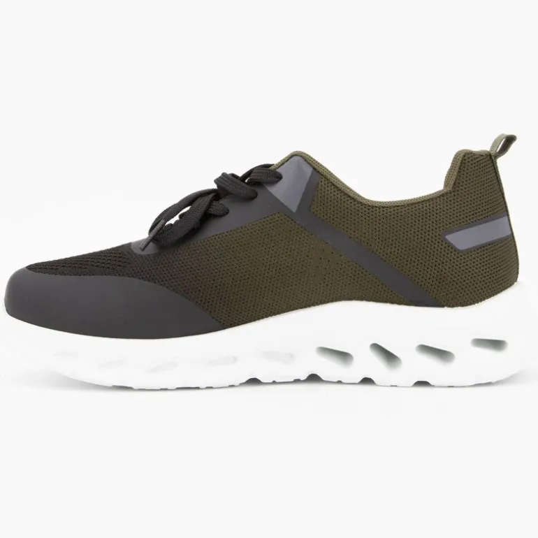 Baskets semelle épaisse perforée k51811 Homme NEW ONE