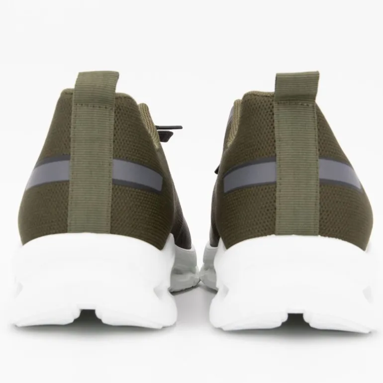 Baskets semelle épaisse perforée k51811 Homme NEW ONE