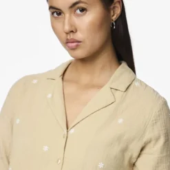 Chemise brodée beige en gaze de coton Femme PIECES