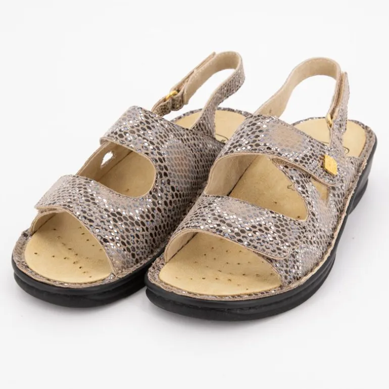 Sandales à scratch beige nevia sandal motif croco Femme SCHOLL