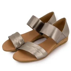 Sandales brillantes effet chromé compensées Femme PINAZ